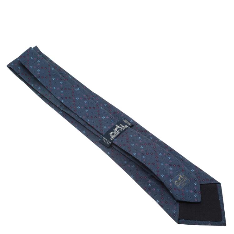 مملوكة مسبقًا Hermes Dark Blue Floral Woven Silk Tie