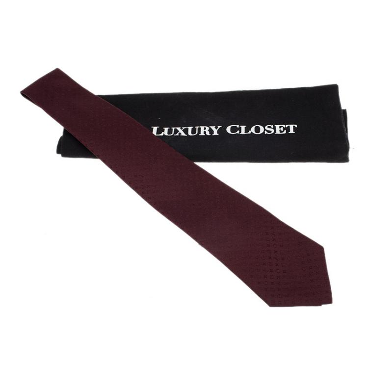 مملوكة مسبقًا Louis Vuitton Burgundy Silk Monogramissime Tie