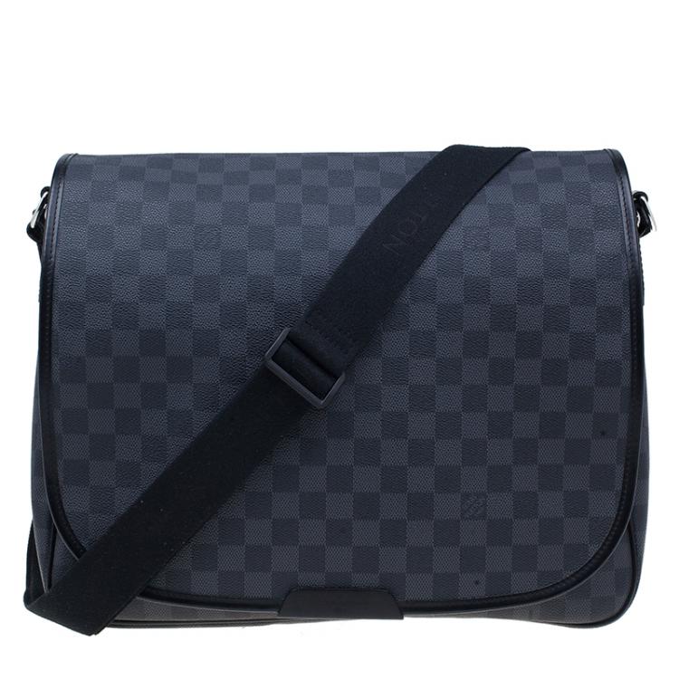 Louis Vuitton Renzo Damier Graphite Messenger Bag Review HD 