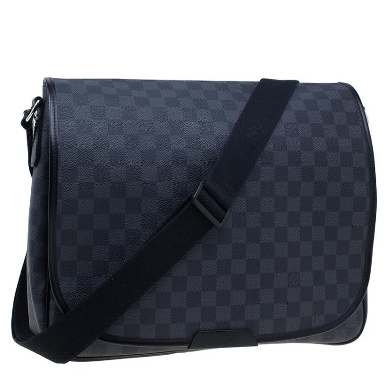 Pre Owned Louis Vuitton Damier Graphite Renzo Messenger Bag