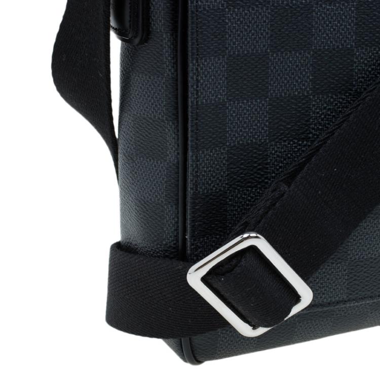 Pre Owned Louis Vuitton Damier Graphite Canvas District PM Bag