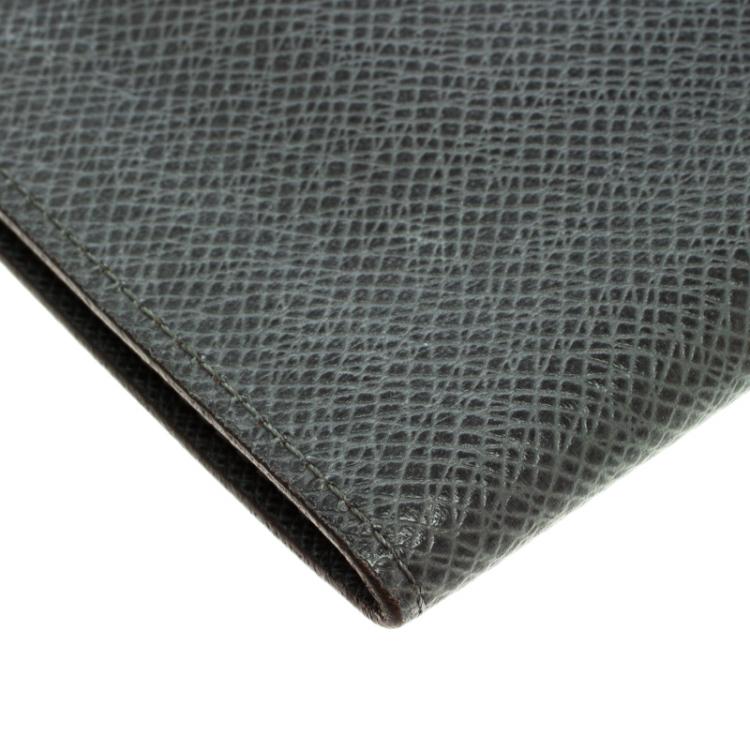Pre Owned Louis Vuitton Grey Taiga Leather Card Holder
