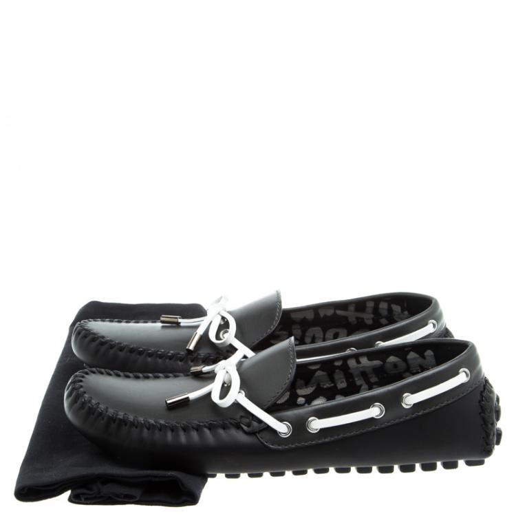 مملوكة مسبقًا Louis Vuitton Monochome Leather Arizona Loafers Size 42