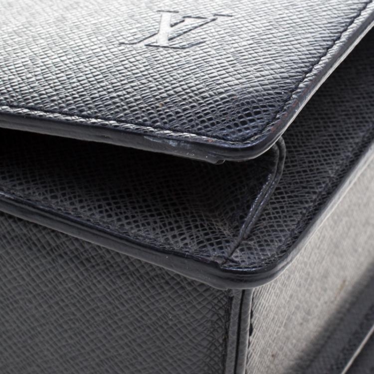 Pre Owned Louis Vuitton Black Taiga Leather Serviette Fermoir Briefcase 