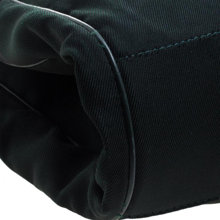 Pre Owned Louis Vuitton Green Taiga Leather Large Gibeciere Garment Travel Bag