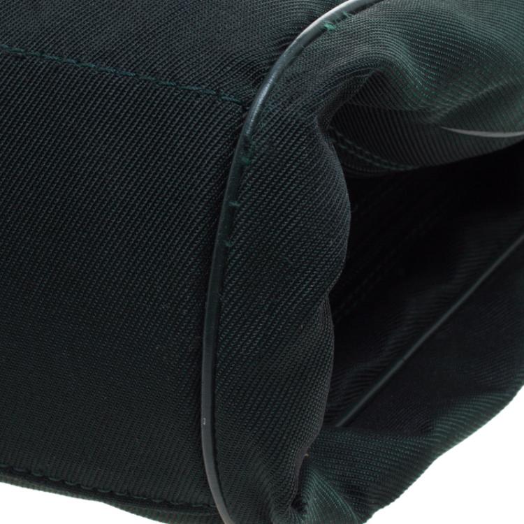 Pre Owned Louis Vuitton Green Taiga Leather Large Gibeciere Garment Travel Bag