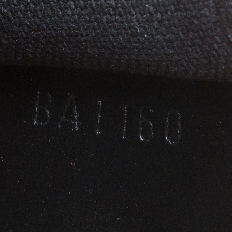 Pre Owned Louis Vuitton Black Taiga Leather Robusto 1 Compartment Briefcase