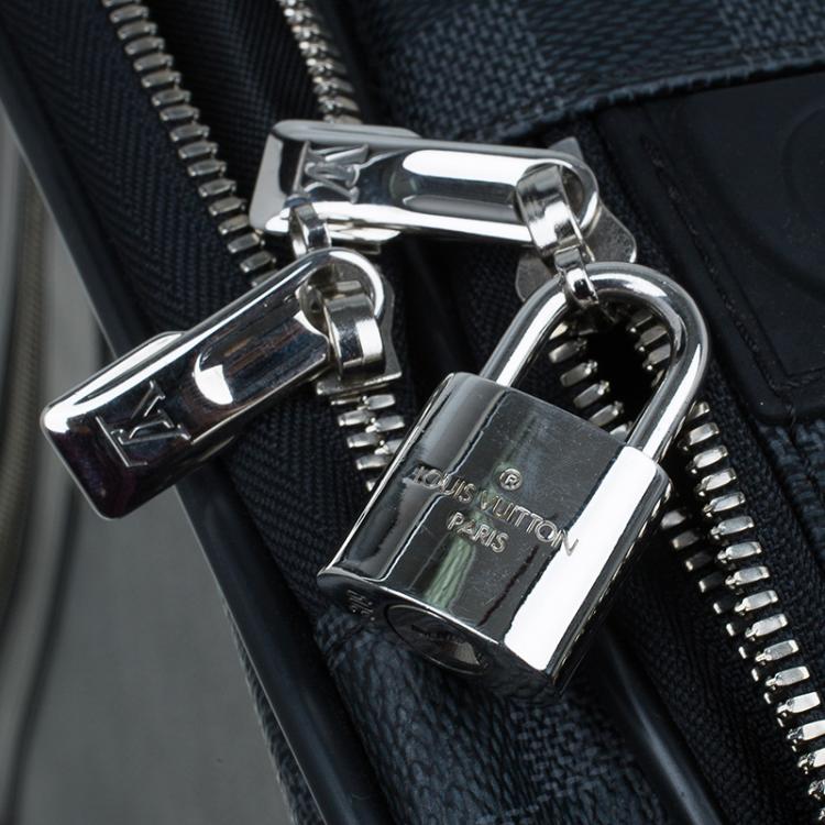مملوكة مسبقًا Louis Vuitton Damier Graphite Business Pegase Trolley 55