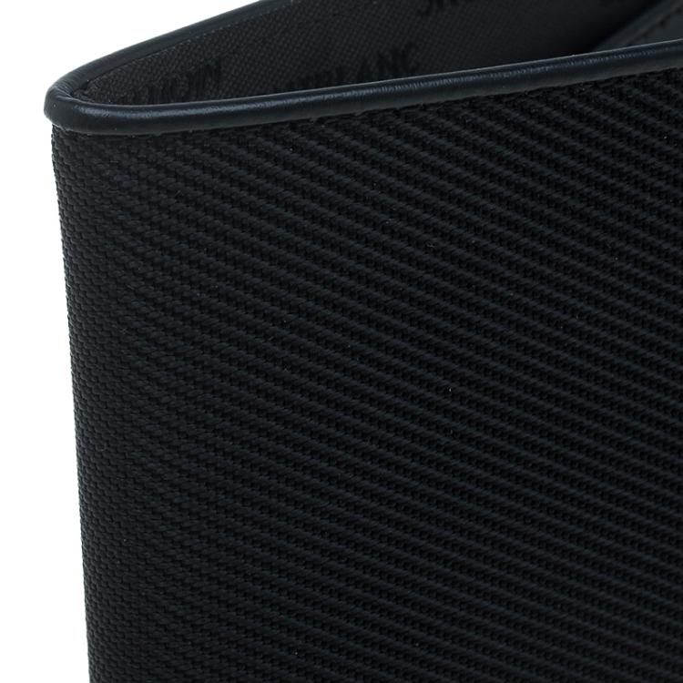 مملوكة مسبقًا Montblanc Black Meisterstück Leather Nightflight Passport Holder