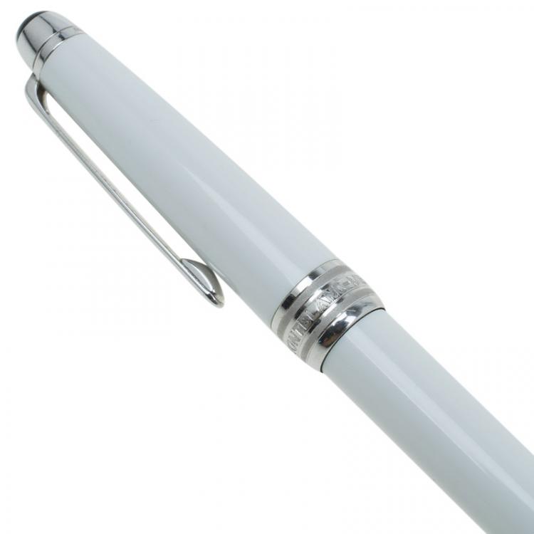 مملوكة مسبقًا Montblanc White Lacquer Meisterstück Women's Ballpoint Pen