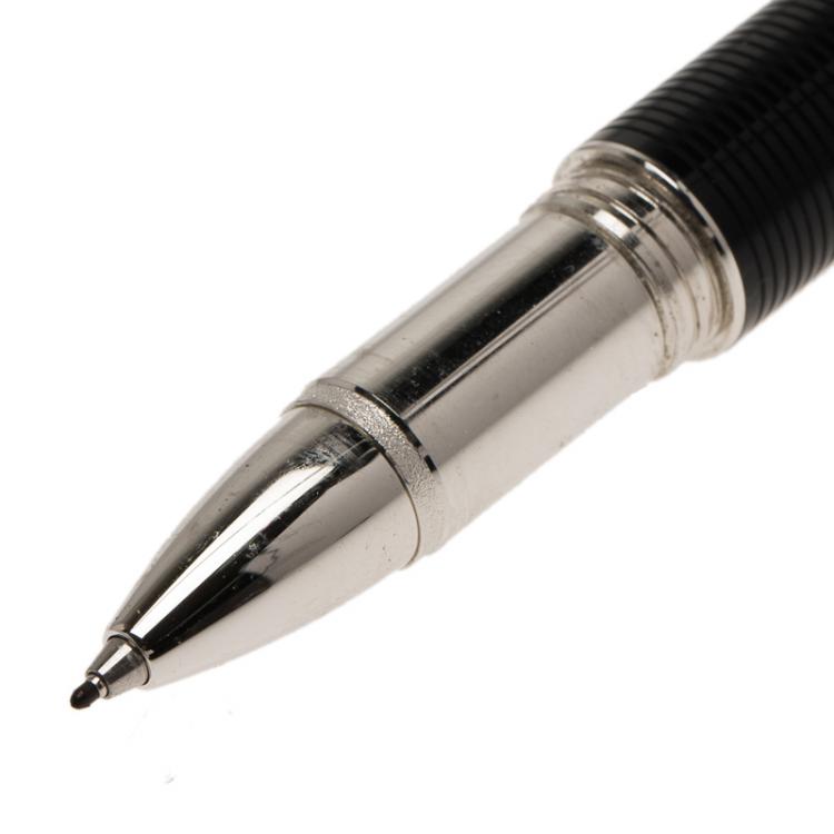 Pre Owned Montblanc Black Resin Starwalker Fine Liner Pen