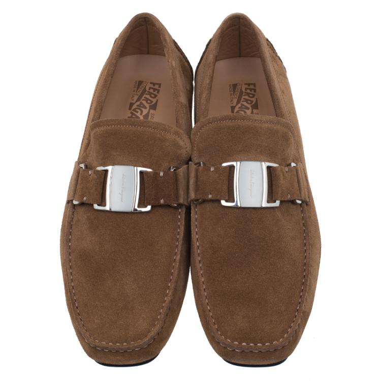 مملوكة مسبقًا Salvatore Ferragamo Brown Suede Ornamented Moccasins Size 42