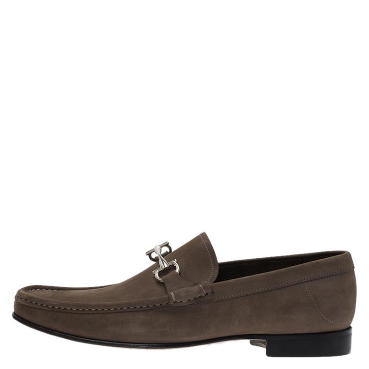 مملوكة مسبقًا Salvatore Ferragamo Brown Nubuck Maurice Gancio Bit Loafers Size 43
