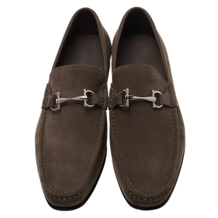 مملوكة مسبقًا Salvatore Ferragamo Brown Nubuck Maurice Gancio Bit Loafers Size 43