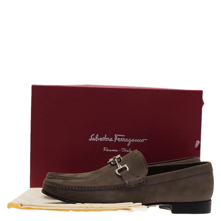مملوكة مسبقًا Salvatore Ferragamo Brown Nubuck Maurice Gancio Bit Loafers Size 43