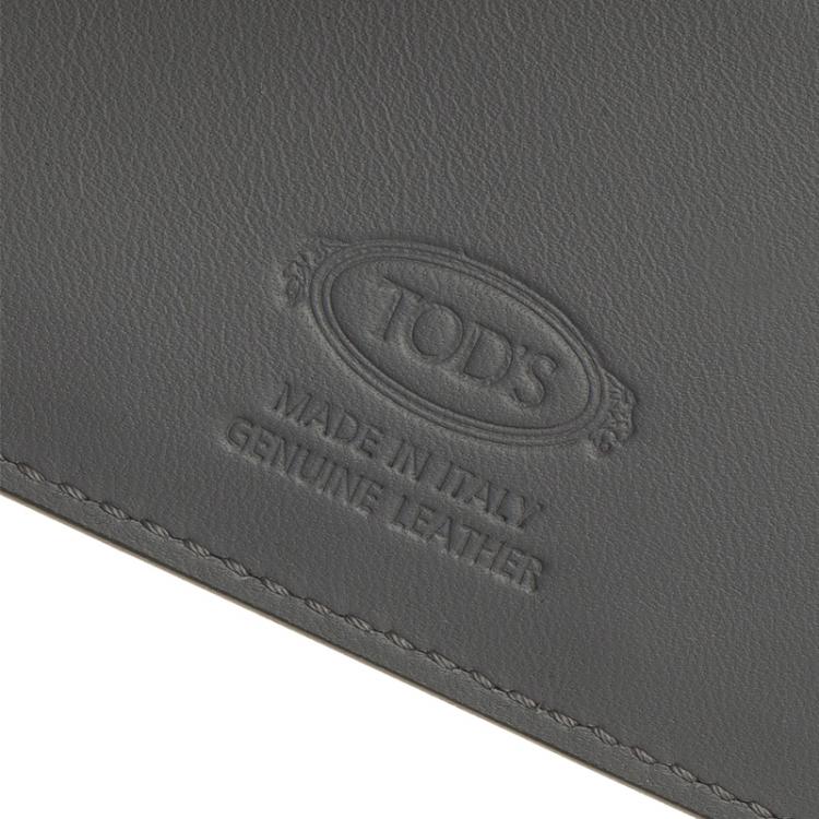 Pre Owned Tod's Grey Leather Compact Bifold  Wallet 