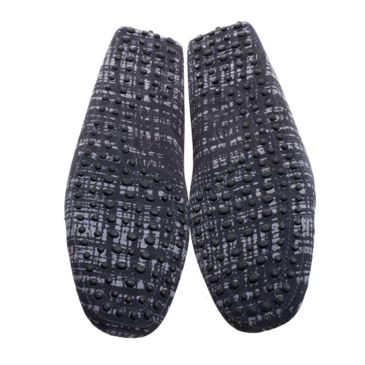 مملوكة مسبقًا Tod's Grey Printed Suede Bow Loafers Size 44.5
