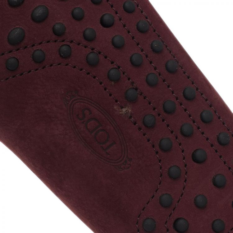 مملوكة مسبقًا Tod's Burgundy Suede Bow Loafers Size 42.5