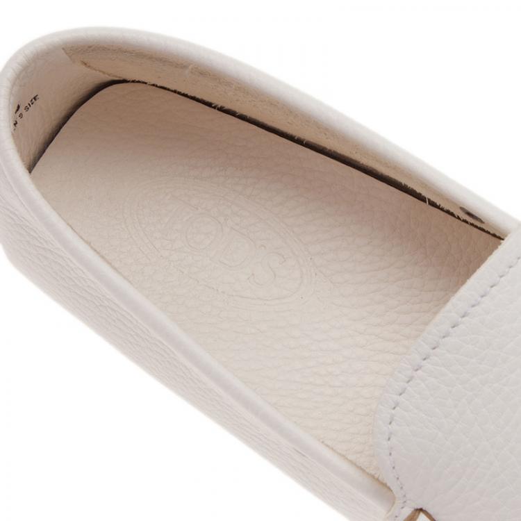 Pre Owned Tod's White Leather Loafers  Size 43