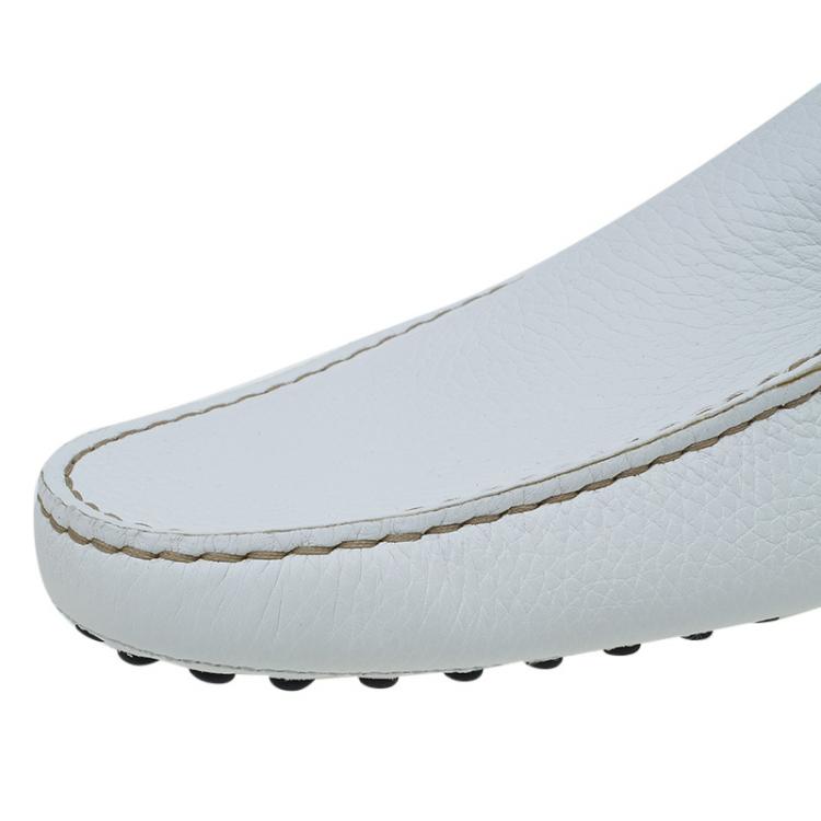 Pre Owned Tod's White Leather Slip On Loafers Size 41.5