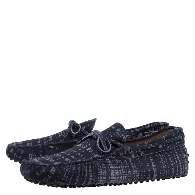 مملوكة مسبقًا Tod's Grey Printed Suede Bow Loafers Size 42.5