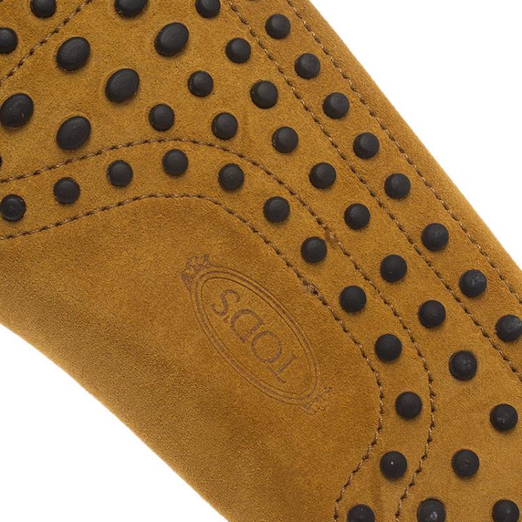 مملوكة مسبقًا Tod's Mustard Yellow Suede Bow Loafers Size 42.5