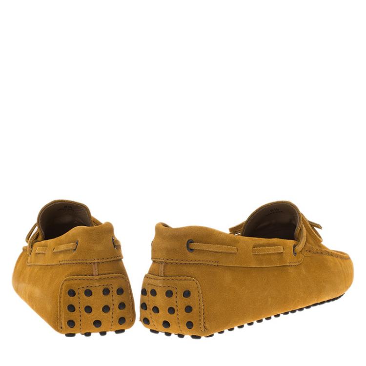مملوكة مسبقًا Tod's Yellow Suede Bow Loafers Size 42.5