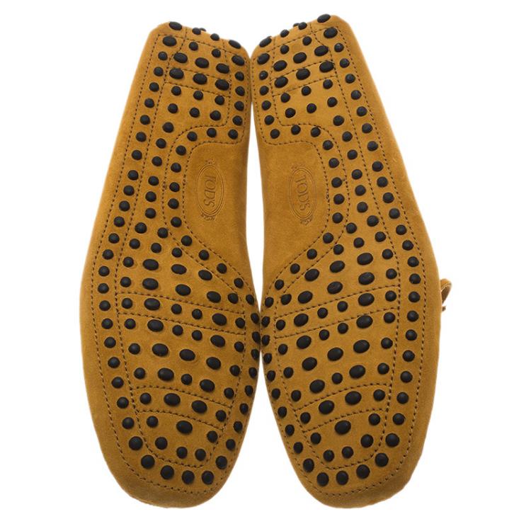 مملوكة مسبقًا Tod's Yellow Suede Bow Loafers Size 42.5