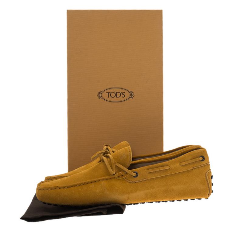 مملوكة مسبقًا Tod's Yellow Suede Bow Loafers Size 42.5