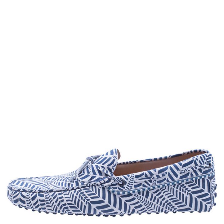 Pre Owned Tod's Blue and White Printed Leather Bow Loafers Size 43