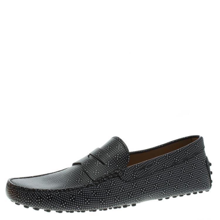 مملوكة مسبقًا Tod's Black Printed Leather Loafers Size 44.5