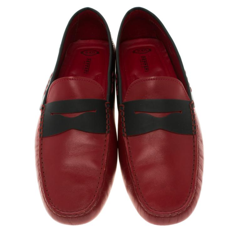 مملوكة مسبقًا Tod's for Ferrari Red and Black Leather Penny Loafers Size 44