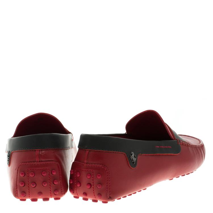 مملوكة مسبقًا Tod's for Ferrari Red and Black Leather Penny Loafers Size 44