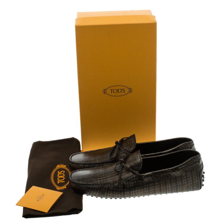 مملوكة مسبقًا Tod's Two Tone Metallic Printed Leather Bow Loafers Size 44