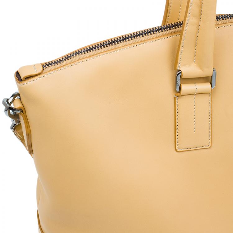 Pre Owned Tod's Nude Leather Double Striped Travel Bag