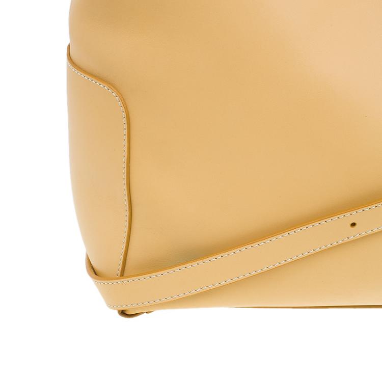 Pre Owned Tod's Nude Leather Double Striped Travel Bag