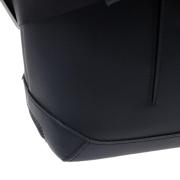 مملوكة مسبقًا Tumi Black Leather Formula T Compartment Bag