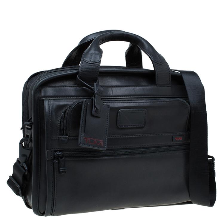 tumi ladies laptop bag