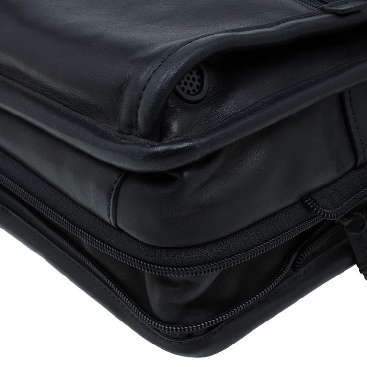 مملوكة مسبقًا Tumi Black Leather Alpha Slim Portfolio Laptop Bag 