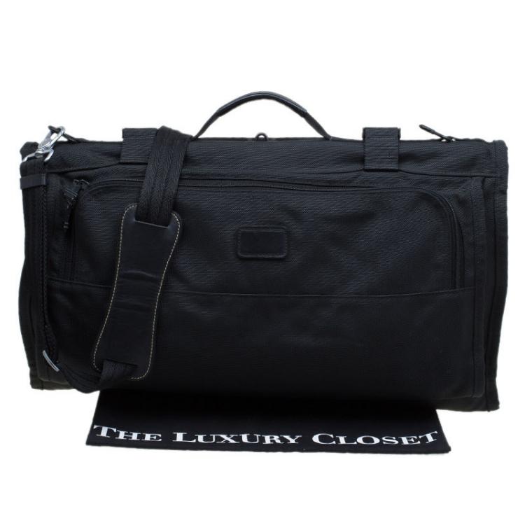 Pre Owned Tumi Black Nylon Tri Fold Garment Travel Bag