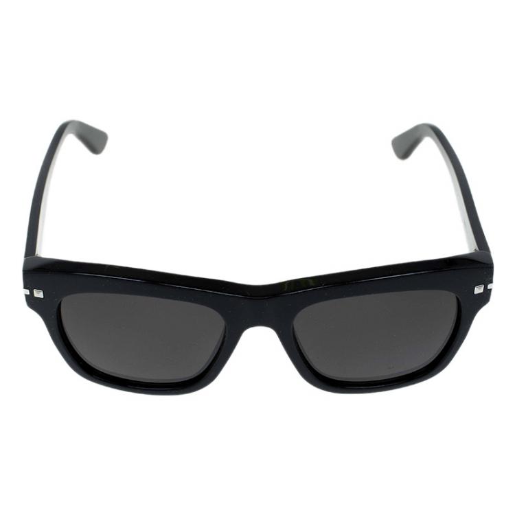 Pre Owned Valentino Black V703S Wayfarers