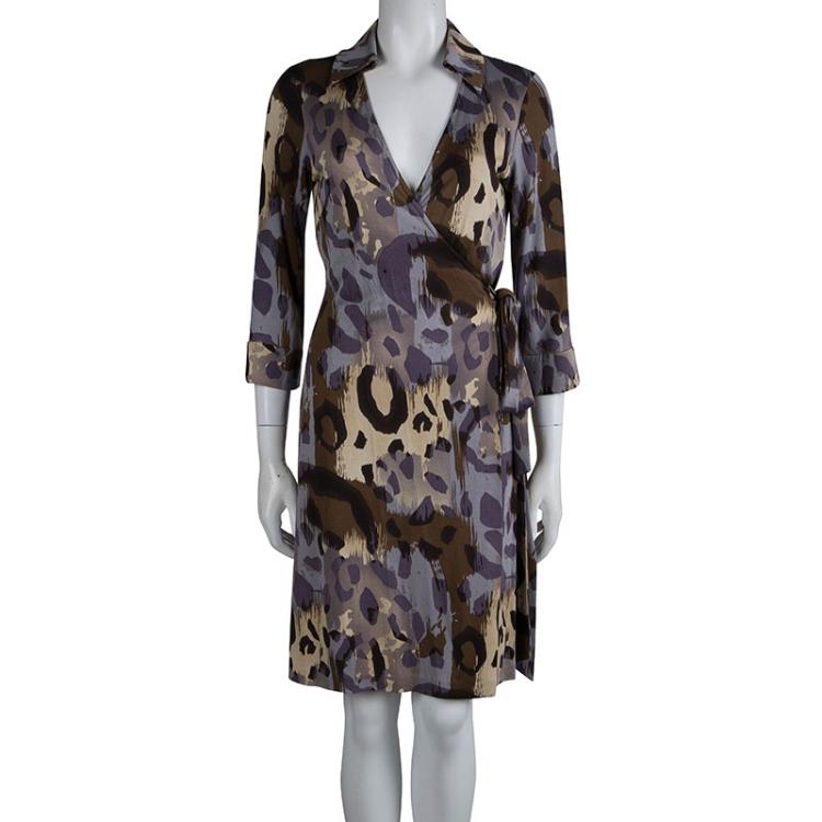 مملوكة مسبقًا Diane Von Furstenberg Silk Camoflage Print Justin Wrap Dress M