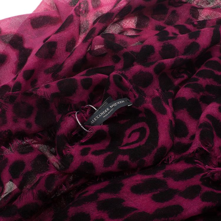 Pre Owned Alexander McQueen Pink Leopard and Skull Print Cashmere and Silk Blend Square Scarf