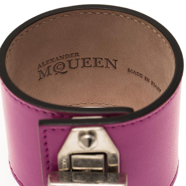 Pre Owned Alexander McQueen Turn Lock Pink Leather Bracelet
