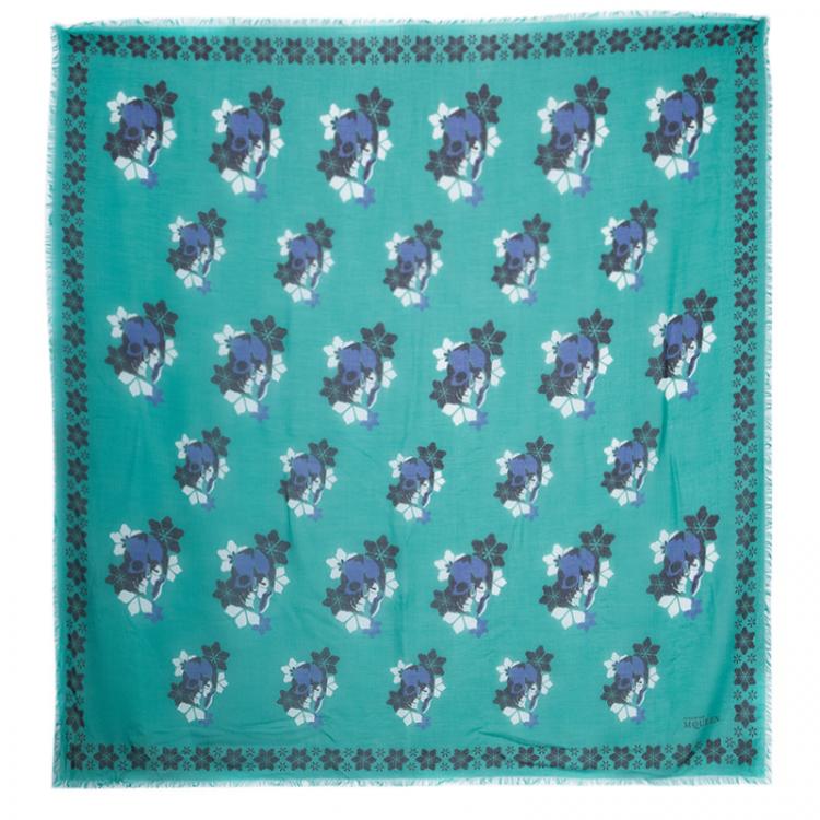 Pre Owned Alexander McQueen Green Skull Printed Square Scarf