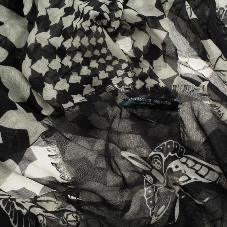 Pre Owned Alexander McQueen Black Ivy Leaf Square Scarf