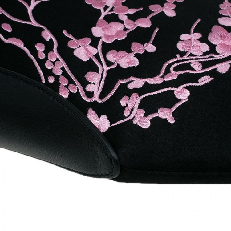 Pre Owned Alexander McQueen Black Satin Medium Embroidered Floral De Manta Clutch