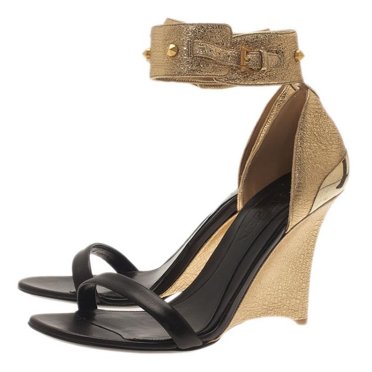 Pre Owned Alexander McQueen Two Tone Leather Studded Ankle Strap Wedges Size 40