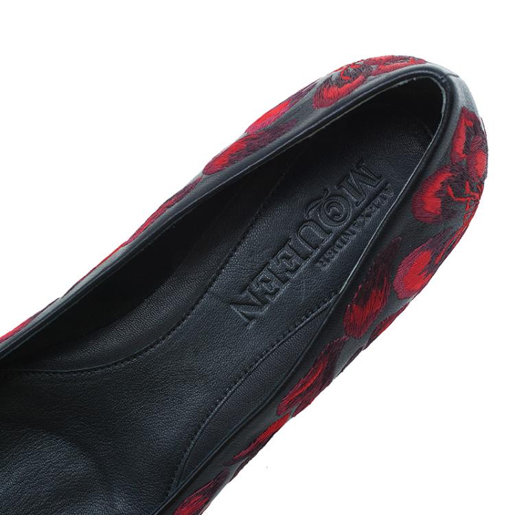 Pre Owned Alexander McQueen Red Tulip Embroidered Ballet Flats Size 41
