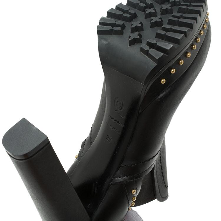 مملوكة مسبقًا Alexander McQueen Black Studded Platform Chelsea Ankle Boots Size 39